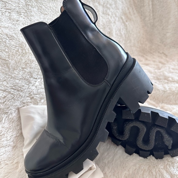 Gucci Block heel Chelsea Boots 100% authentic - Picture 4 of 8
